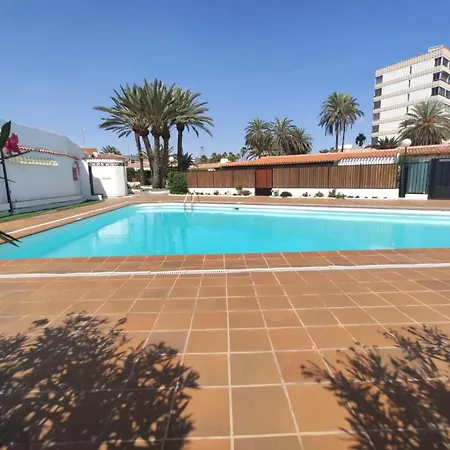 Lovely With Parking Holiday home *