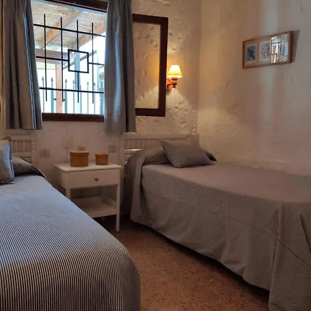 Lovely With Parking Дом отдыха *